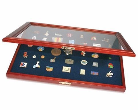SAFE Holz-Vitrine f&uuml;r Pins und Medaillen